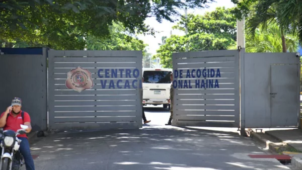 retención migratoria en Haina