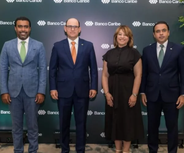 Raúl Hernández, Edgar del Toro Rosanna Ruiz y   Hugo Villanueva.