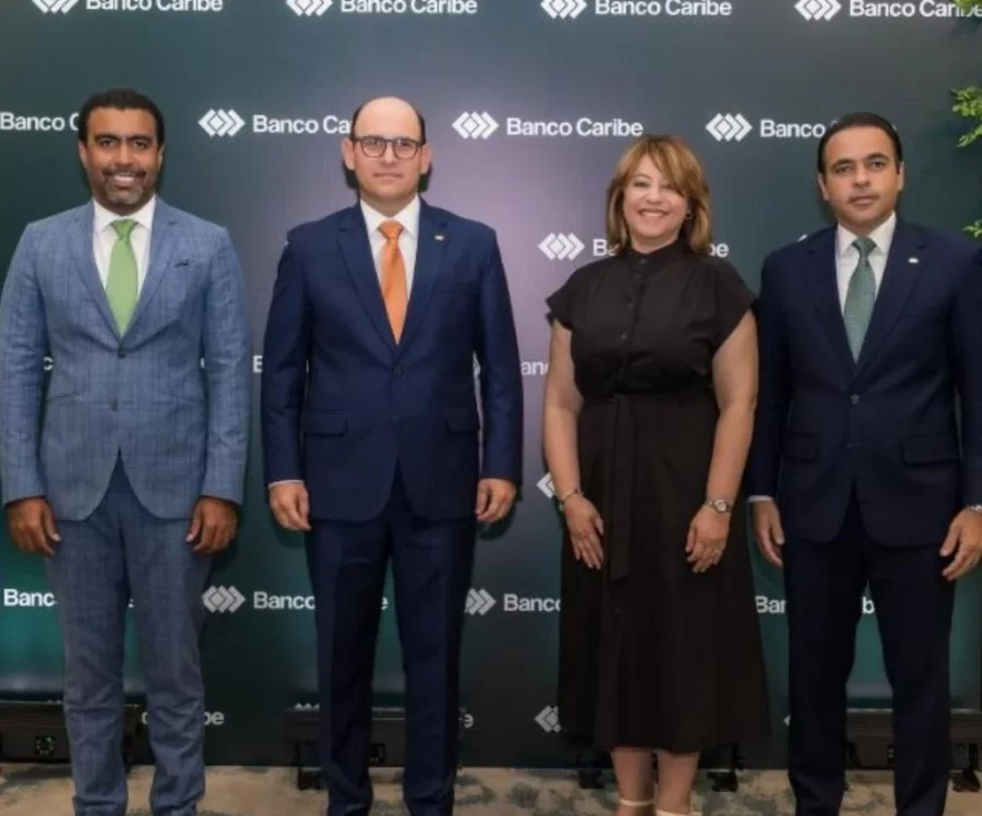 Raúl Hernández, Edgar del Toro Rosanna Ruiz y   Hugo Villanueva.
