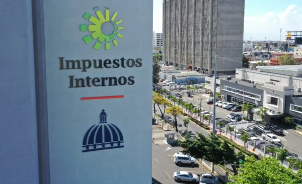 La DGII resalta la transparencia y la eficiencia en el sistema de recaudación del Gobierno.