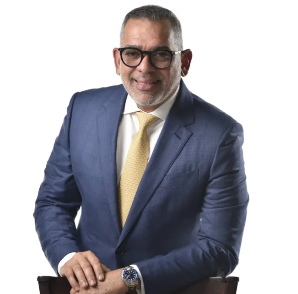 Eduard L. Moya