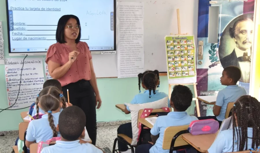 Educación activa segunda etapa de postulación para maestros abiertos a reubicación