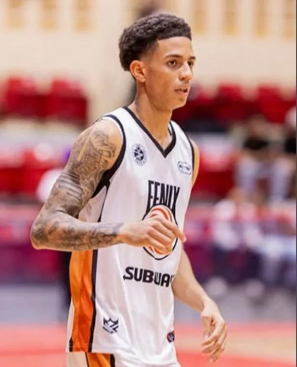 Engel Gutiérrez, de los Fénix de Santiago, en la LND U22.