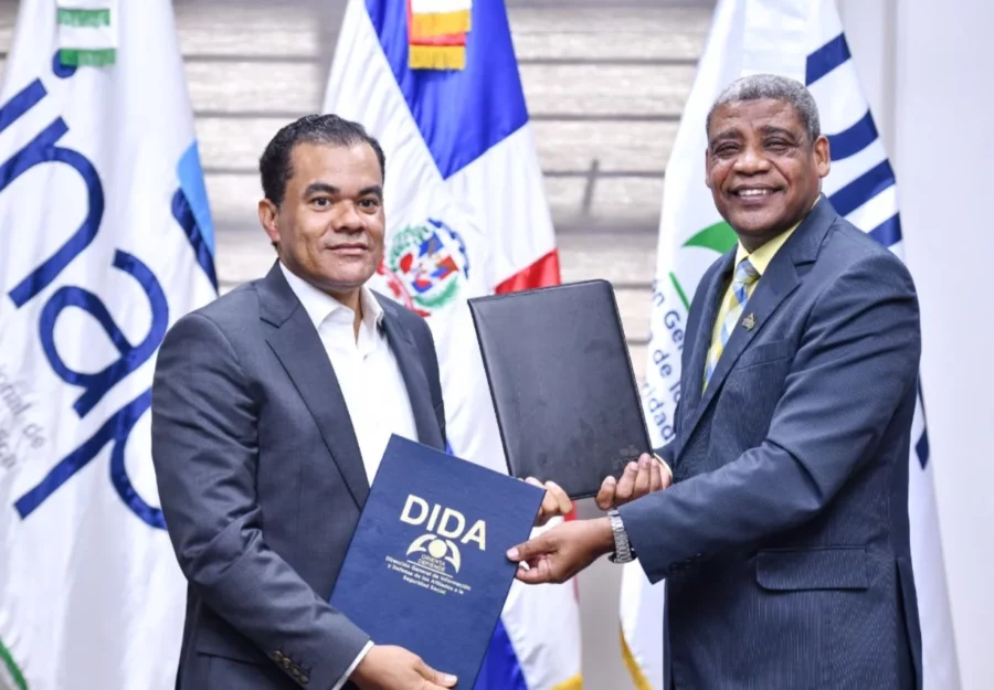 Directores del INAP y DIDA.