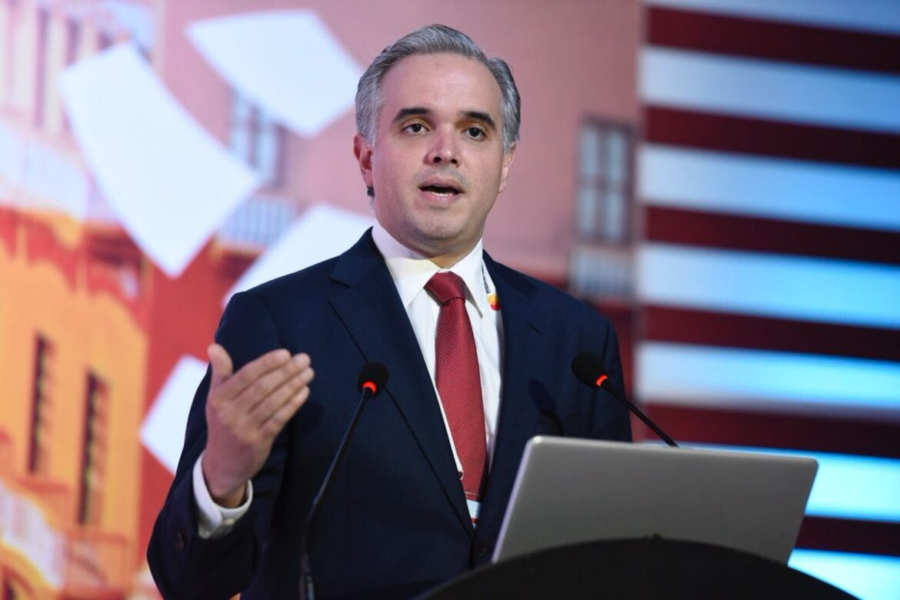 Luis miguel De Camps, Ministro de Educación