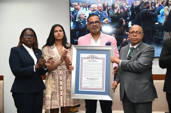 Reconocimiento p´Póstumo a Rubby Pérez en la Cámara de Diputados