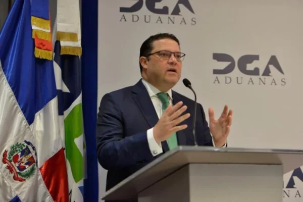 Yayo Sanz Lovaton-aduanas-jochy vicente-hacienda