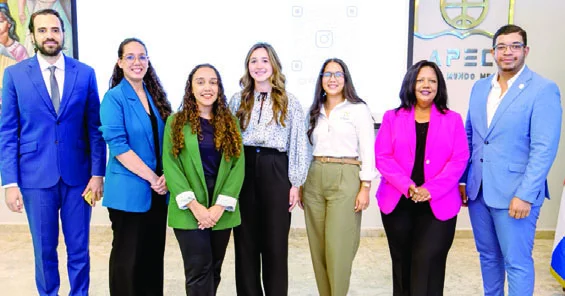 José Antonio Gil, Emely Concepción, Pamela Abreu, Andrea Iglesias, Esther Rodríguez, Eveliny Alcántara y Enmanuel Ferreiras.