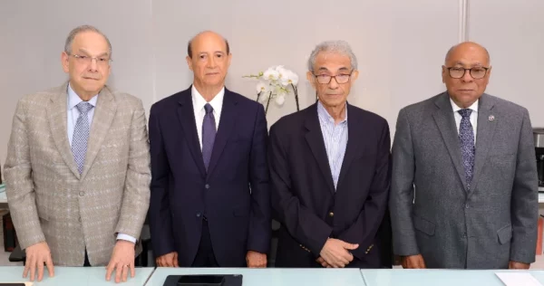 Eduardo M. Trueba, Marino Pérez, Rafael Mena y Milton Ray Guevara.