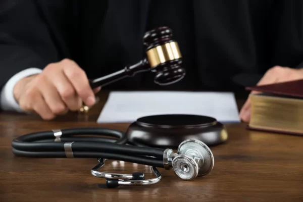 Condena por mala práctica médica. Fuente externa.