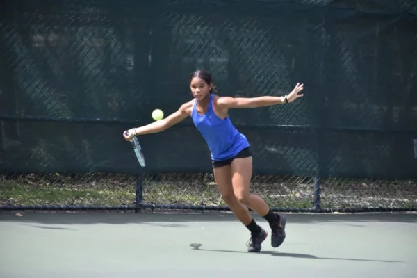 Vilas Tennis-Julianny De La Cruz