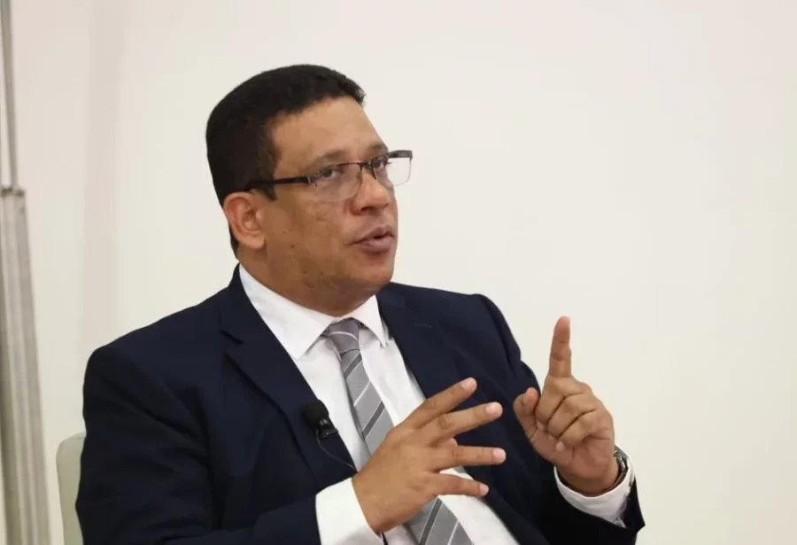 Carlos Pimentel