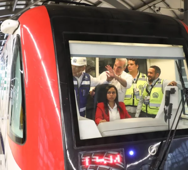 La línea 2-C del Metro   conlleva una inversión de RD$30,000 millones.