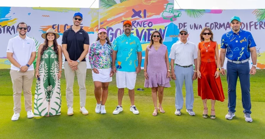 Erick Neri, María Laura Marión Landais, Gustavo Turquía, Franchesca Páez, Bernardo Then, Denisse Medina, Adrián Guzmán, Carolina Ureña y Alberto Mencía.