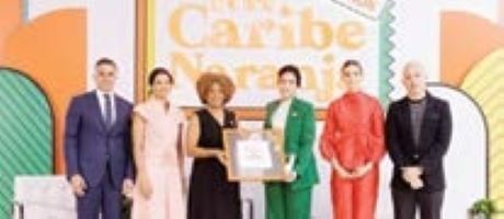 José Grateraux, Arlette Palacio, Marivell  Contreras, María Amalia León, Pamela Piti zia y Ángel Rosario.