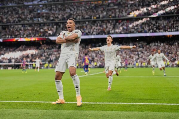 Real Madrid es uno de los  mejores equipos de fútbol.