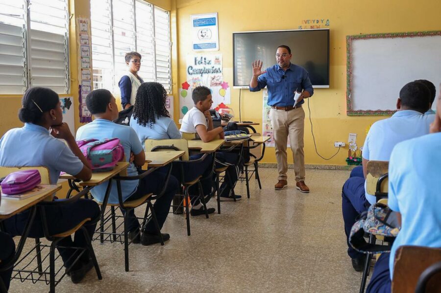 ESCUELAS