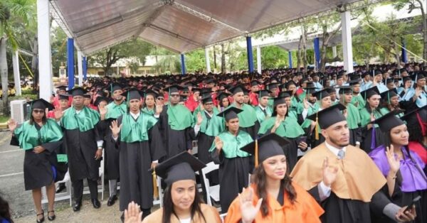 UASD-Graduación