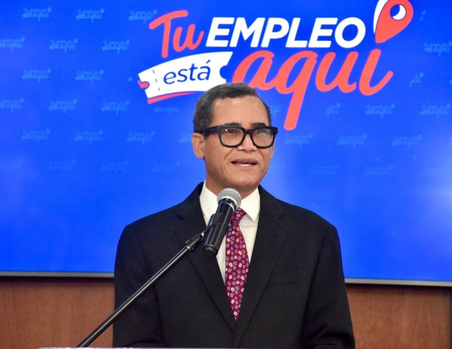ministro trabajo olivares