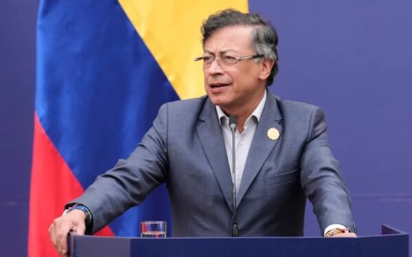 El presidente Gustavo Petro mantiene una posición crítica.