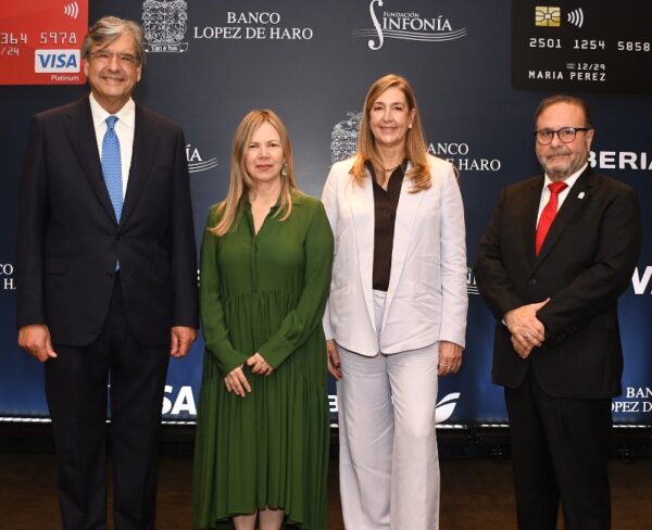 José Antonio Rodríguez Copello, Margarita Miranda-Mitrov, Marisol Rodríguez Copello y Pedro Rodríguez.