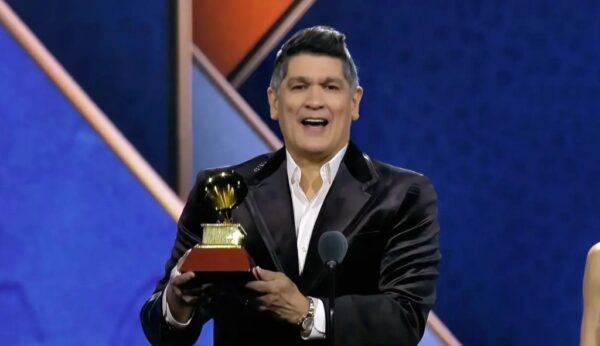 Eddy Herrera ganó un  Latin Grammy por  su álbum “Novato Apostador”.  Fuente externa