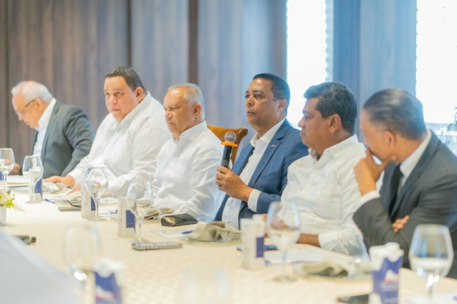 reunión LMD y senadores