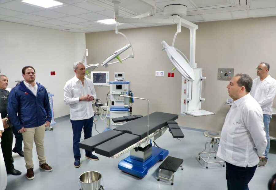 abinader-obras-hospital