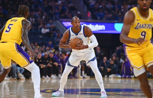 Al Horford atraviesa crítica situación  debido a persistencia de la lesión ciática.  AP
