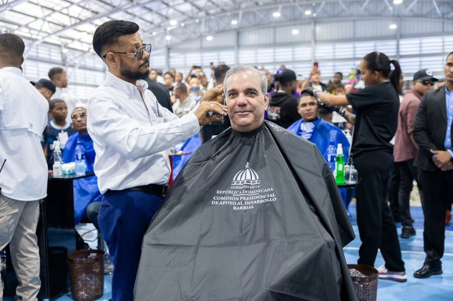 Abinader corte de pelo