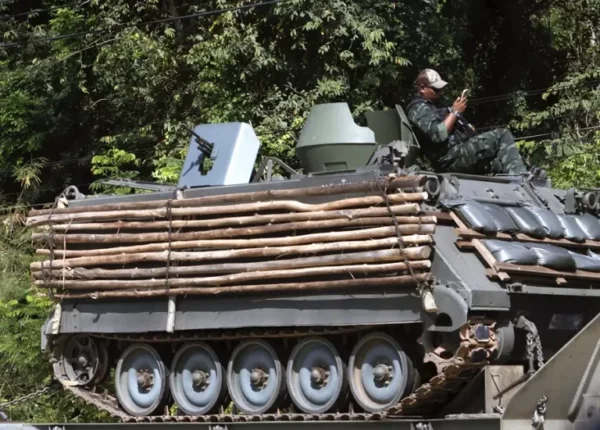 Vehiculo_militar_Tailandia