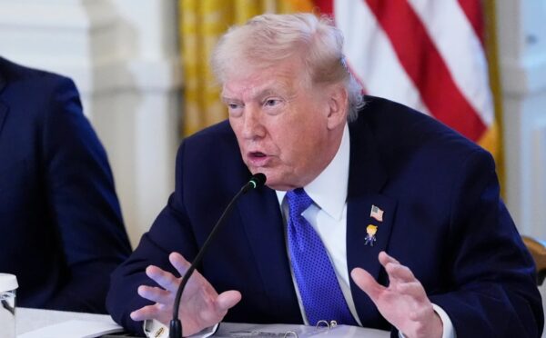 El  presidente Donald Trump planteó que Cuba no recibirá ni dinero ni petróleo de Venezuela.