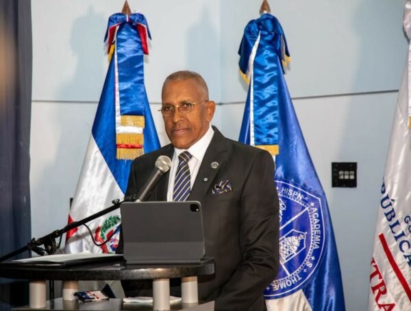 Contralor Félix Santana (1)