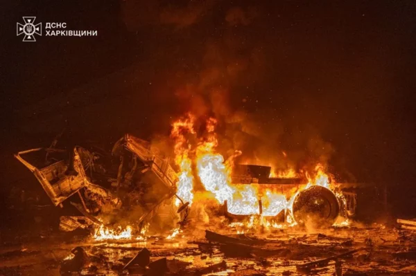 Rusia lanzó durante la pasada noche contra territorio ucraniano 25 misiles y cerca de 300 drones. E