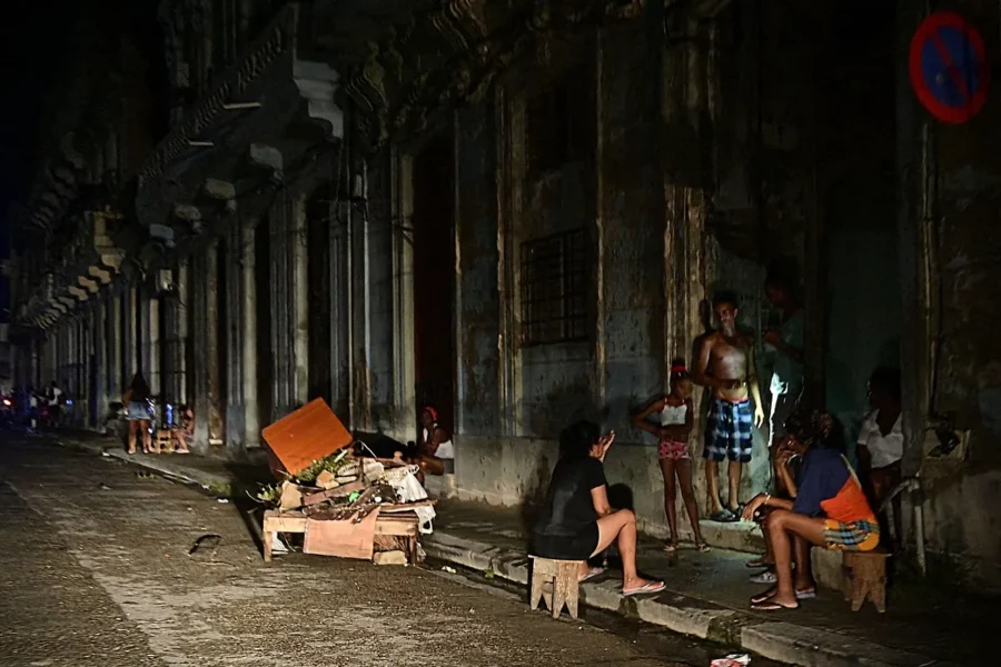 Apagón en el 65% de Cuba.
