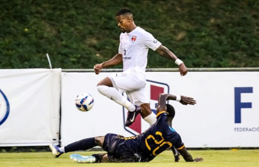 Cibao (de blanco) vs Pantoja