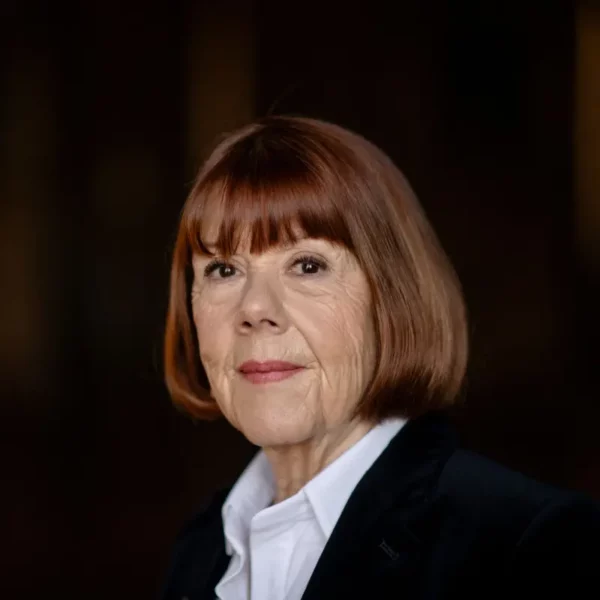 Gisèle Pelicot en el Hôtel de Ville en Paris, Francia.