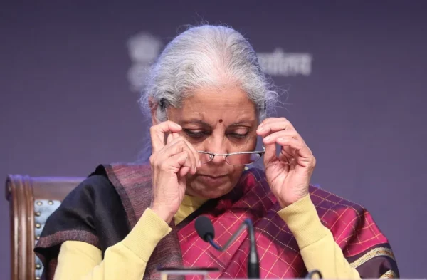 La ministra de Finanzas de la India, Nirmala Sitharaman.