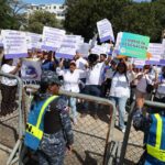 Enfermeras protestan frente al Palacio Nacional: exigen acuerdos, incentivos y mejoras laborales