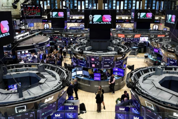 wall-street-quiere-pasar-de-largo-el-enfrentamiento-en-medio-oriente_eb69af86-6452-4b1b-a001-17d9affbb4ec_medialjnimgndimage=fullsize