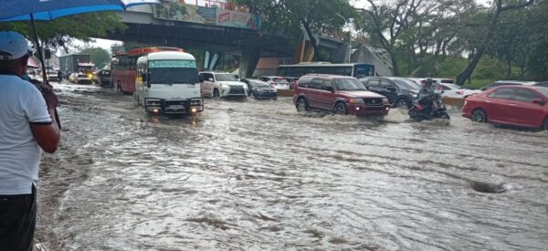 Vaguada ha provocado fuertes lluvias en diferentes localidades del país, registrando desplazamientos de personas, inundaciones y viviendas afectadas.