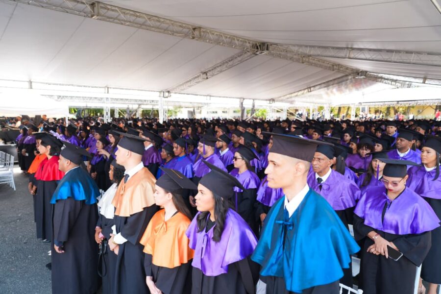UASD-graduación